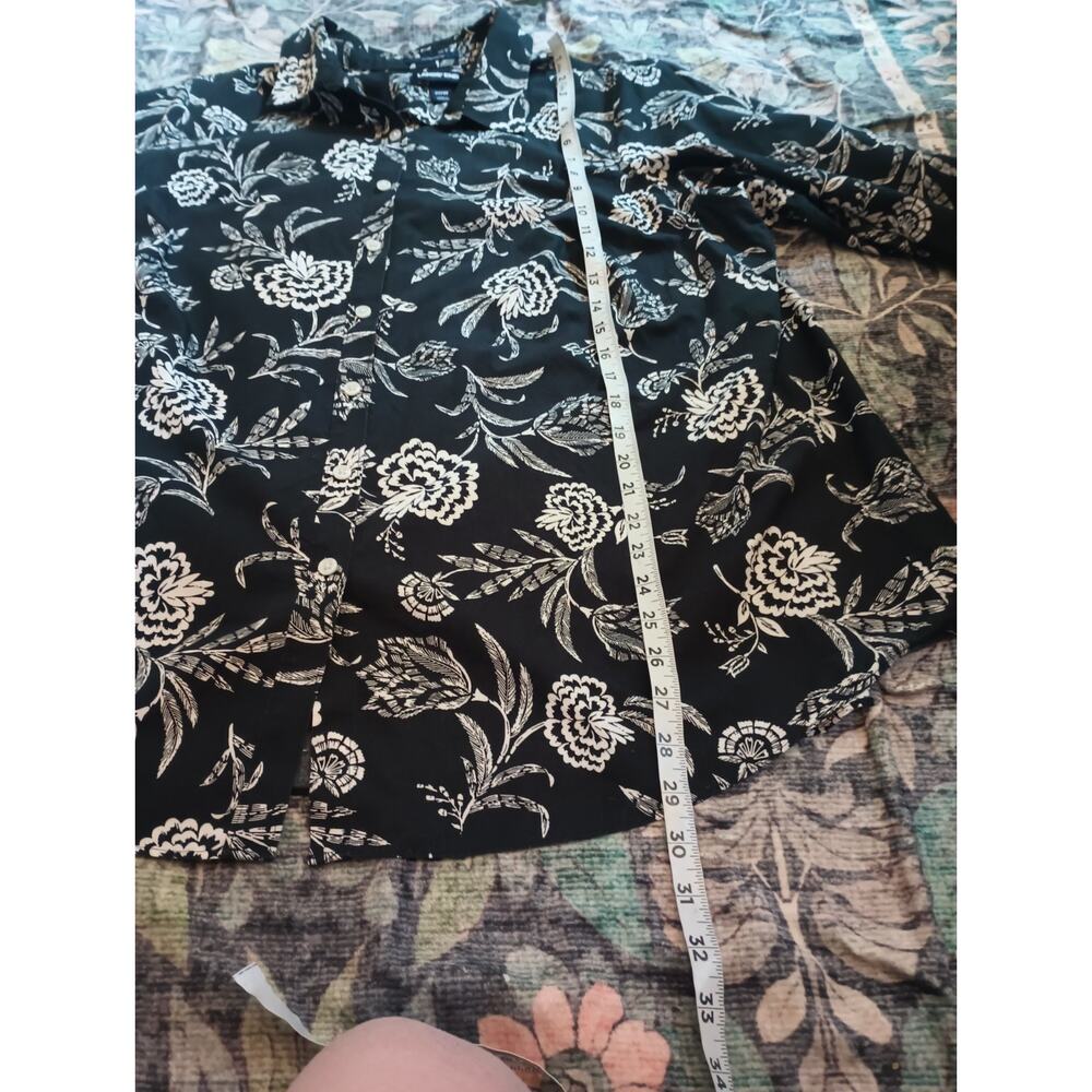 Lands End Womens No Iron Supima Button Up Top 20W Dark Floral Cottage Office - Picture 8 of 8